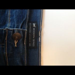Lee Modern Series sz 18 short Women's denim skirt